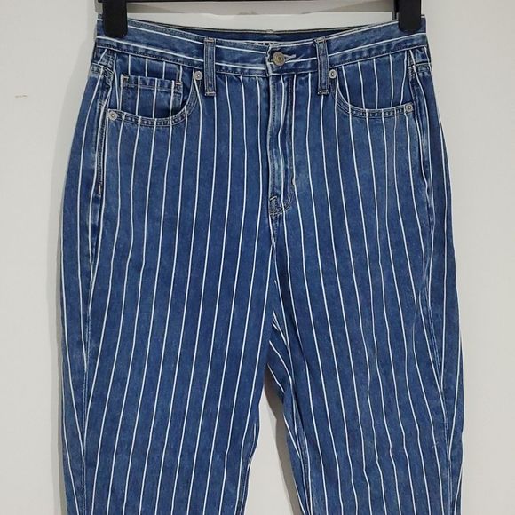 AMERICAN Eagle 29x29 striped high rise size 4 mom jeans - Picture 1 of 7